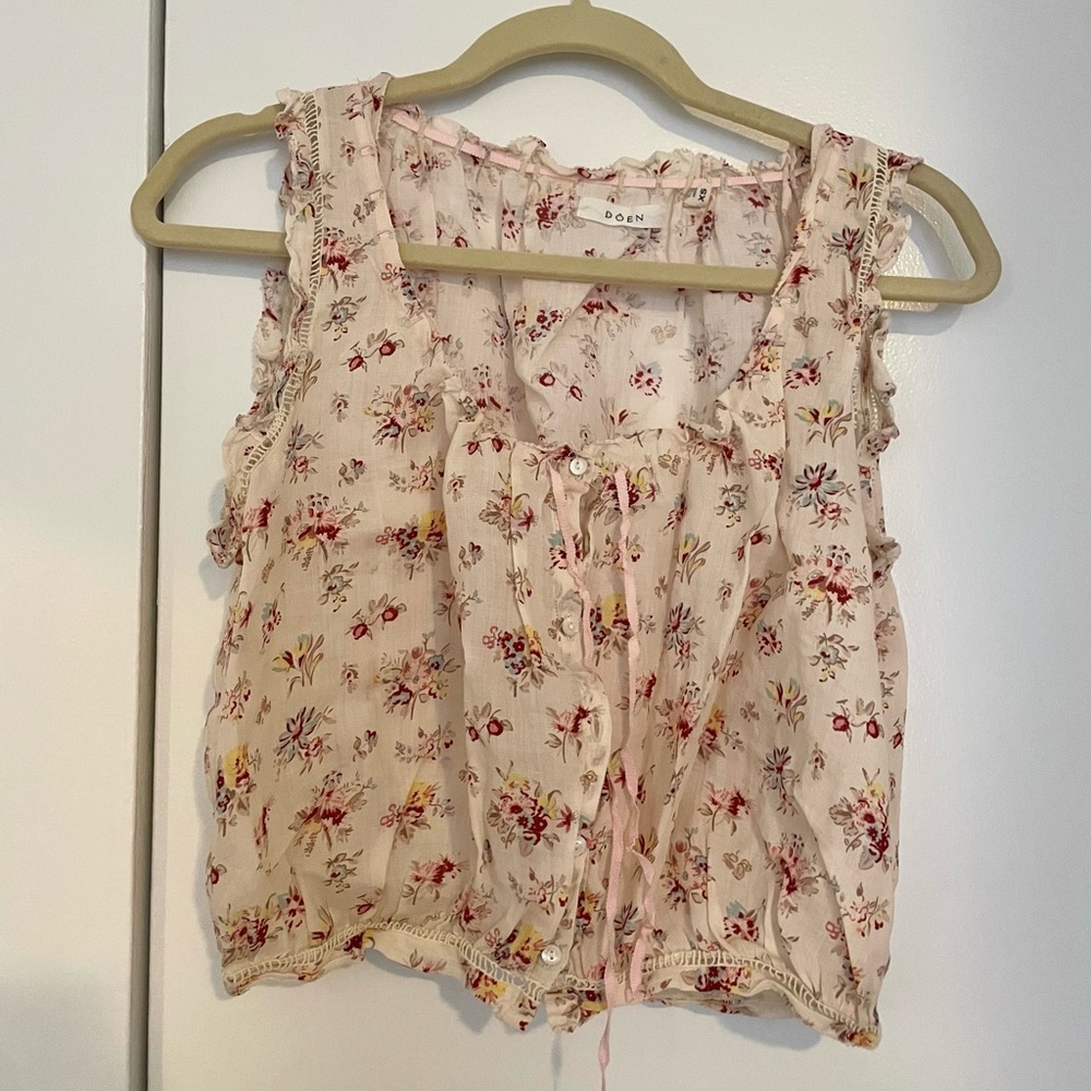 Down floral tank top